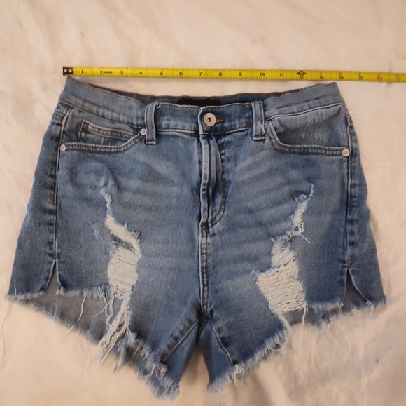 Kendall Kylie Jeans Shorts - Picture 6 of 9